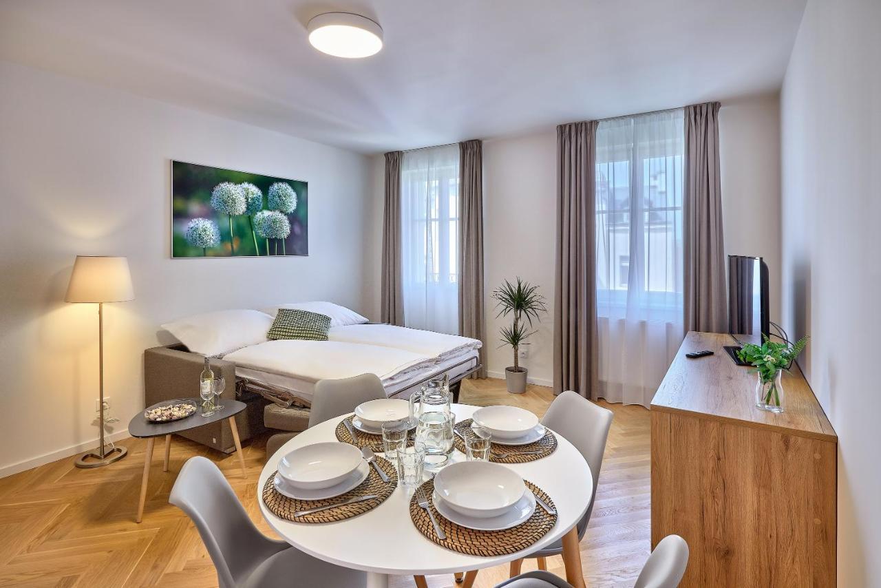 Downtown Suites Rubesova ปราก ภายนอก รูปภาพ