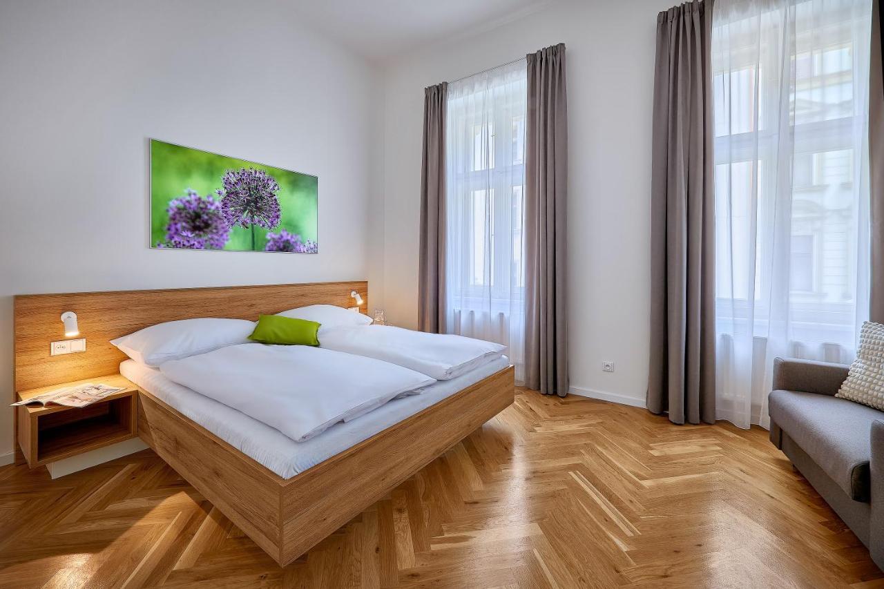 Downtown Suites Rubesova ปราก ภายนอก รูปภาพ