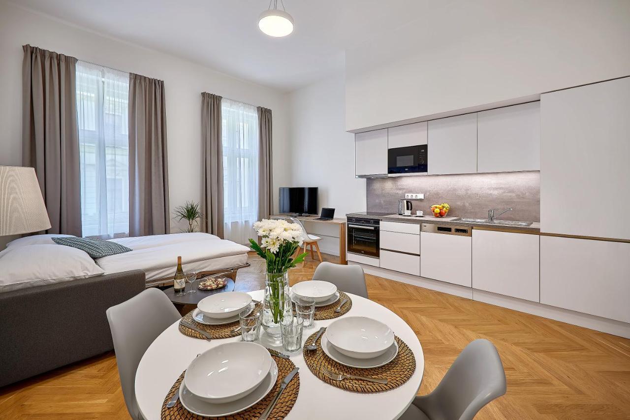 Downtown Suites Rubesova ปราก ภายนอก รูปภาพ
